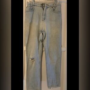 G. H. Bass & Co. Distressed Washed Jeans size 8P